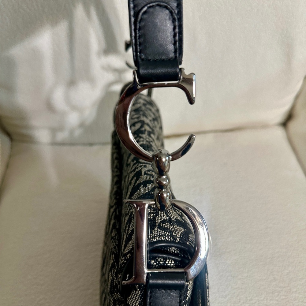 Dior Monogram Black and Gray Shoulder Bag - Picture 8 of 15